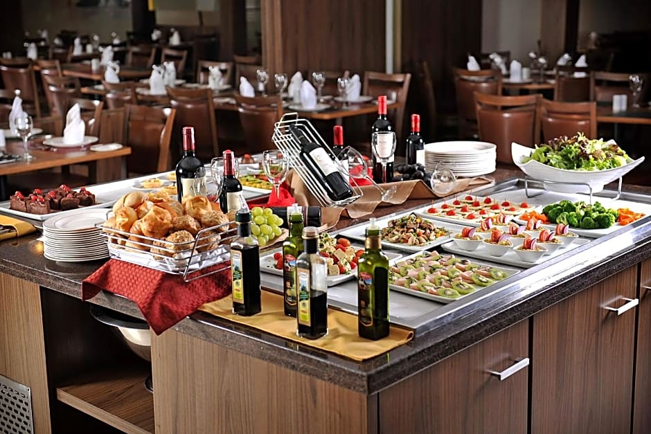 Hotel Deville Curitiba