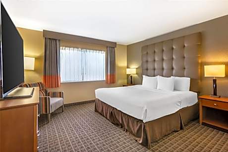 Best Western Plus Scottsdale Thunderbird Suites
