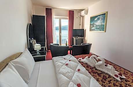Superior Double Room with Sea View