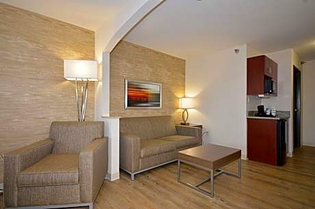 1 King Suite Extra Living Room