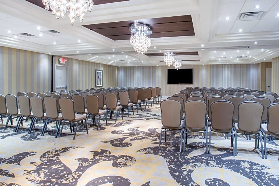 Crowne Plaza Saddlebrook By IHG