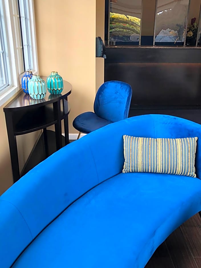 Blu Pacific Hotel
