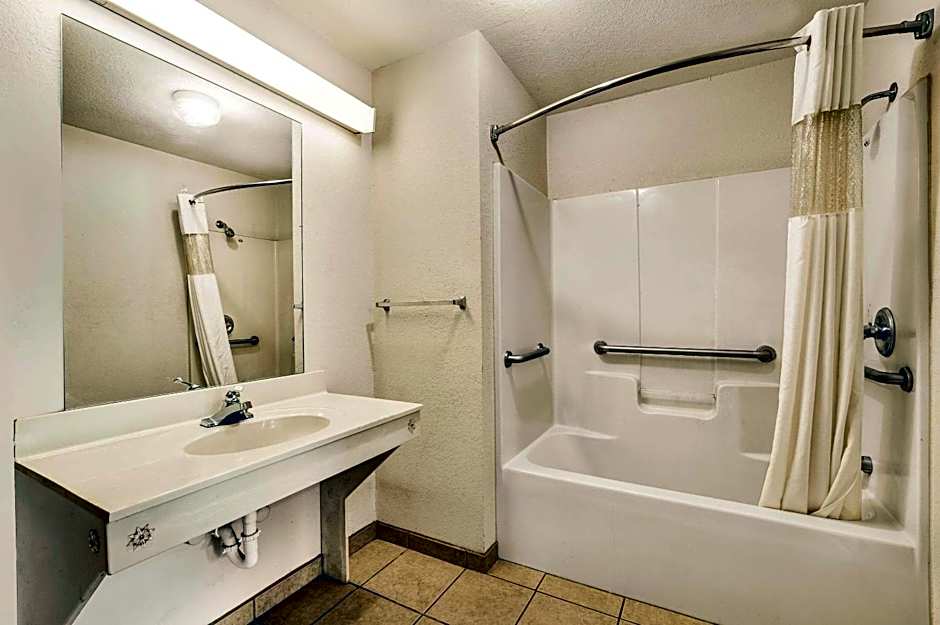 Rodeway Inn Sandersville