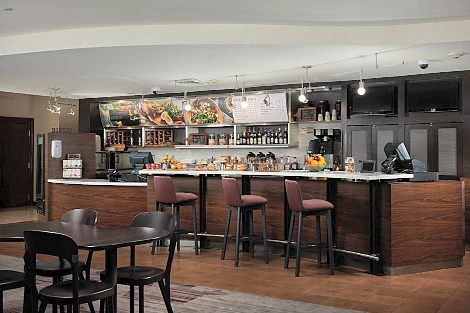 Courtyard by Marriott Bristol