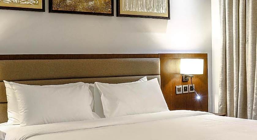 Iris Boutique Taif Heart