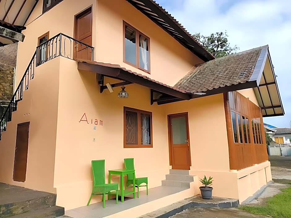 Villa Tunas Alam Mutiara