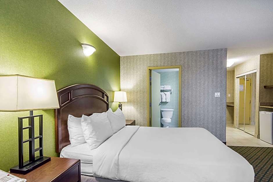 Clarion Hotel & Conference Center Sherwood Park