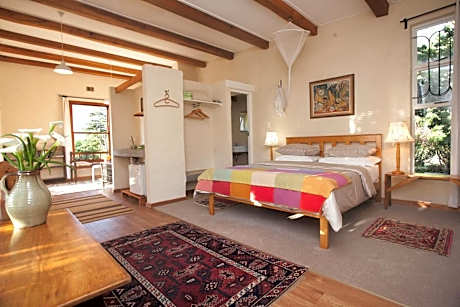 Luxury Queen Room