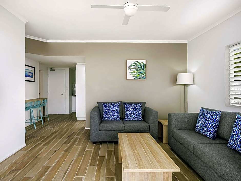 Mantra PortSea Port Douglas