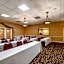 Clarion Inn & Suites Central Clearwater Beach