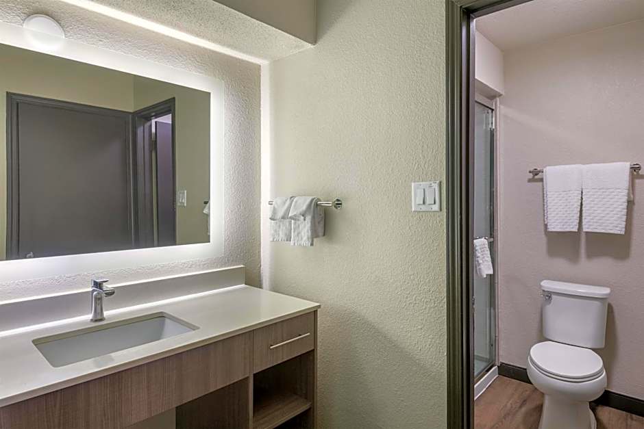 Best Western Fishkill Inn & Suites
