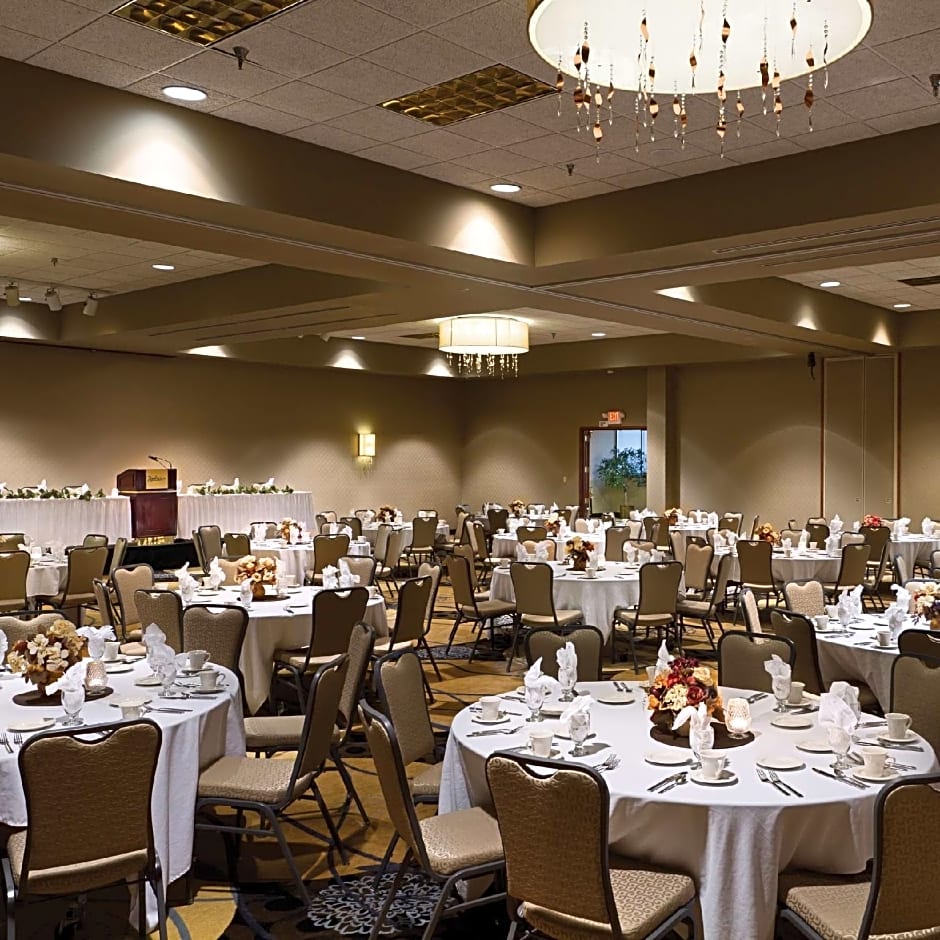 Radisson Hotel Bismarck