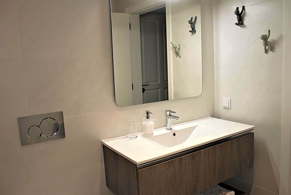 Cardeal Suites & Apartments