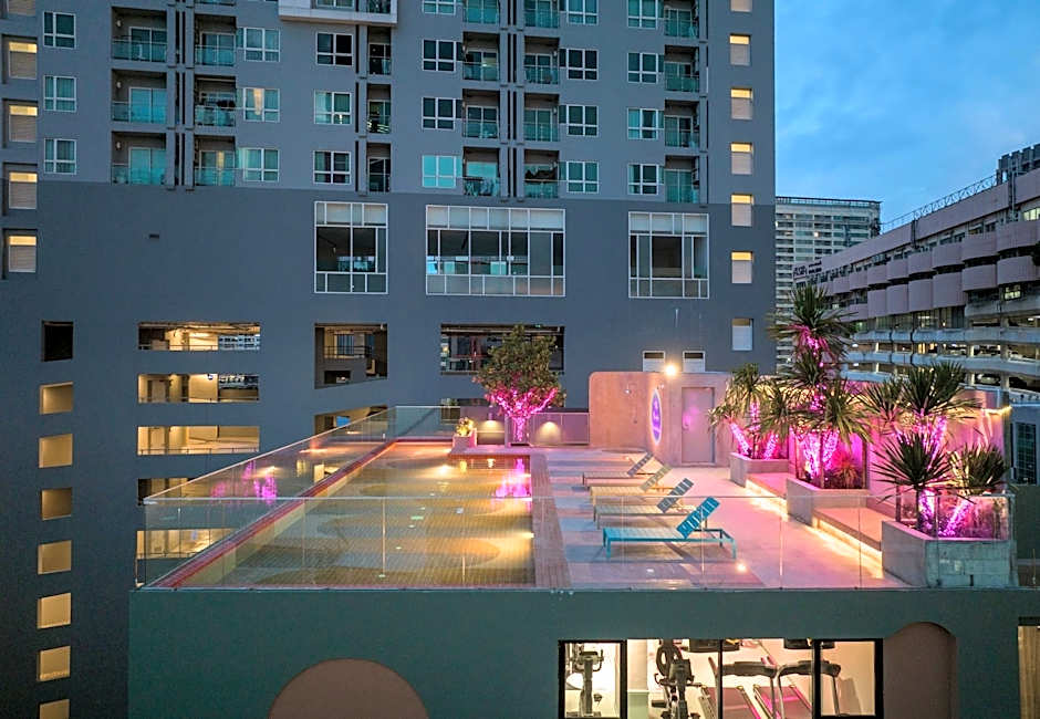 The Quarter Ratchathewi  by UHG