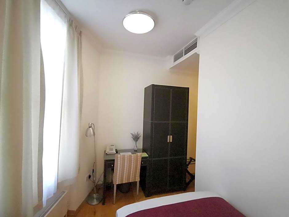 The Royal Chulan Hyde Park Hotel