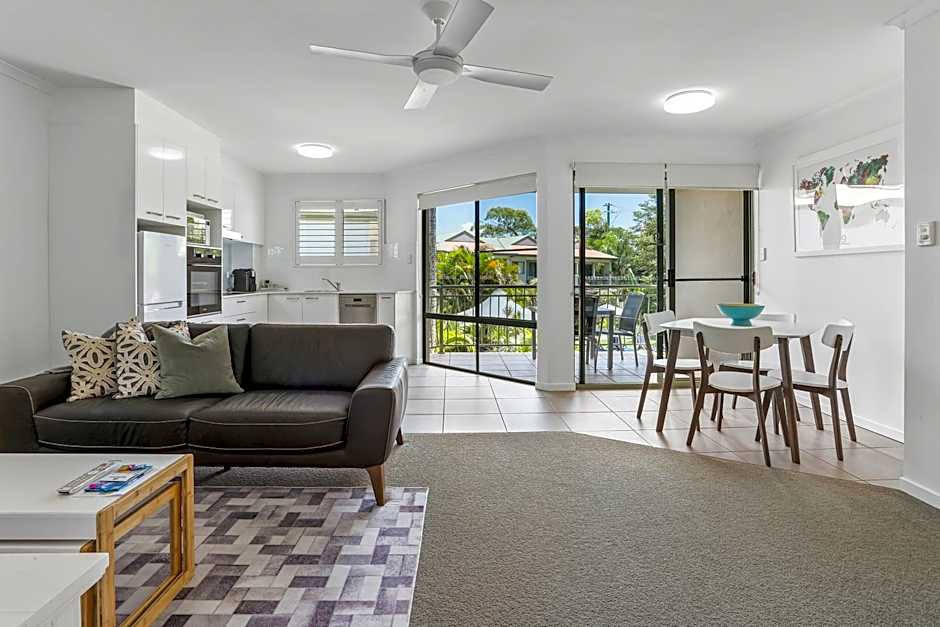 Noosa River Retreat
