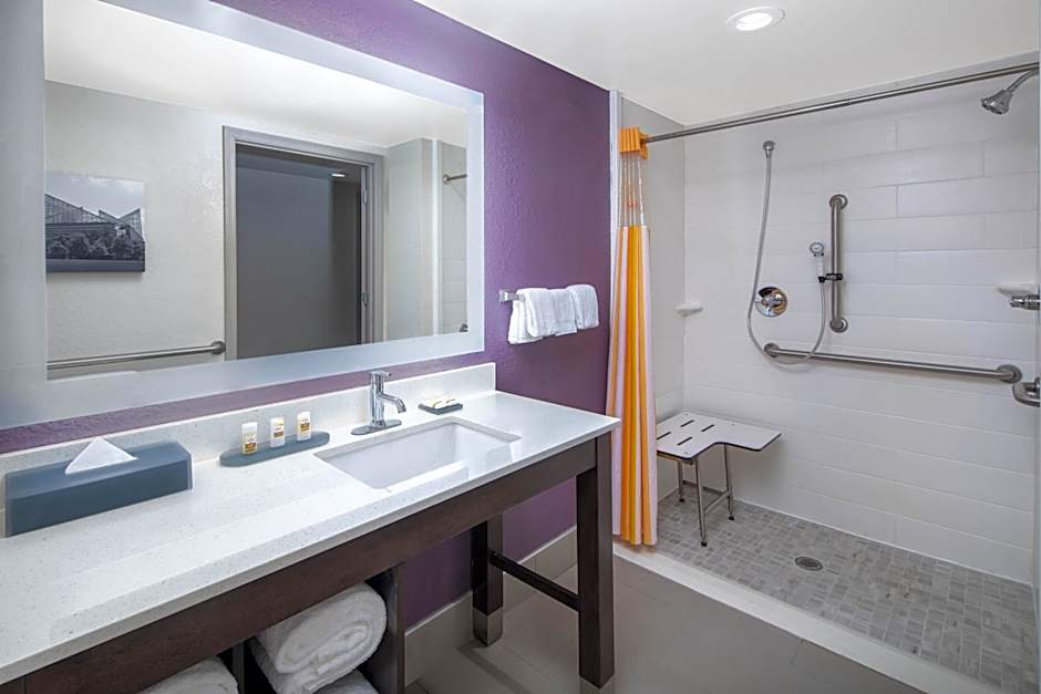 La Quinta Inn & Suites by Wyndham Chattanooga - East Ridge