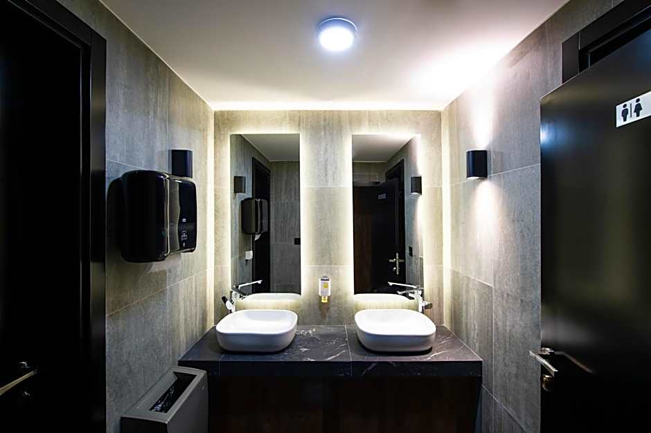 Amsterdam Hotel