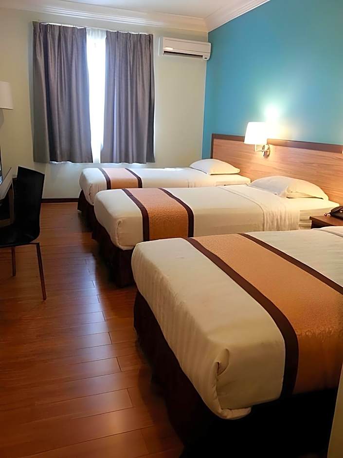 Tang Dynasty Lodge Tuaran