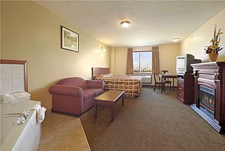 1 Queen Bed, Suite, Non-Smoking