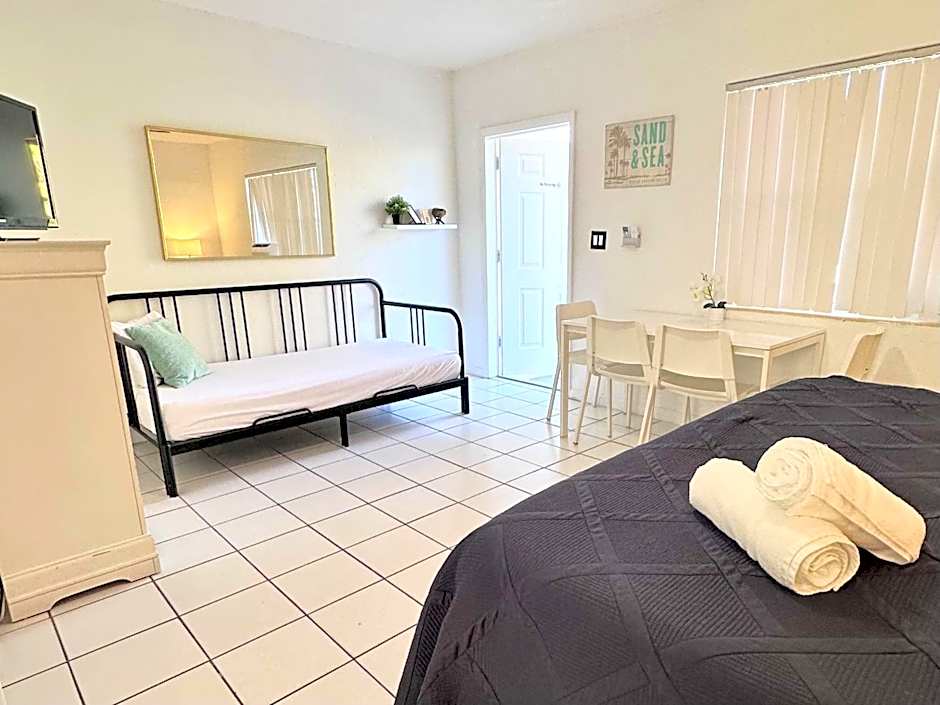 Southwinds Inn by The Gold Nests