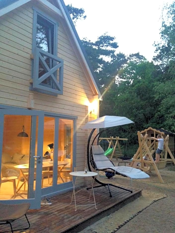 Domki Mi¿dzy Sosnami