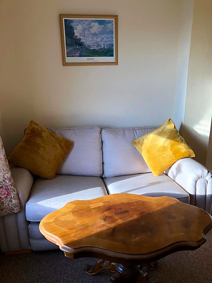 The Purple Tree Guest House