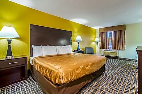 Standard King Room - Non-Smoking