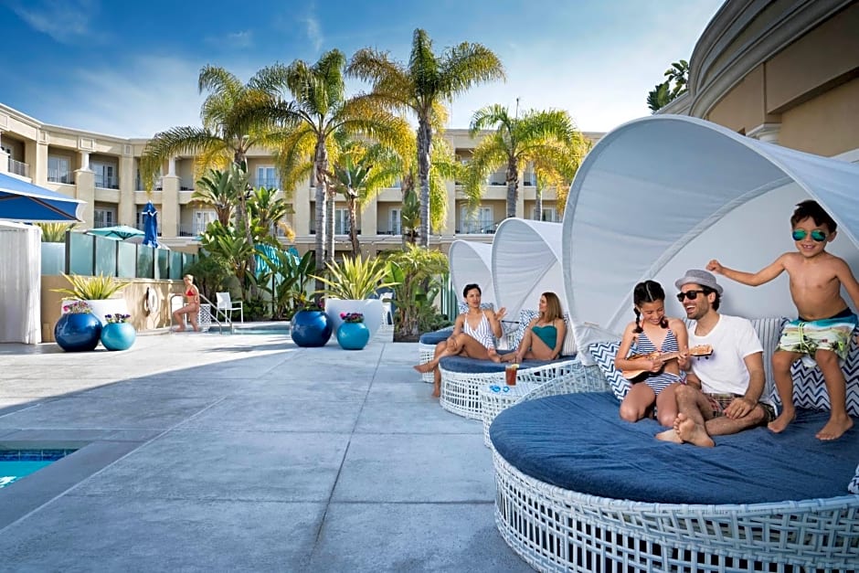 Balboa Bay Resort