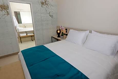 Premium Room with Balcony