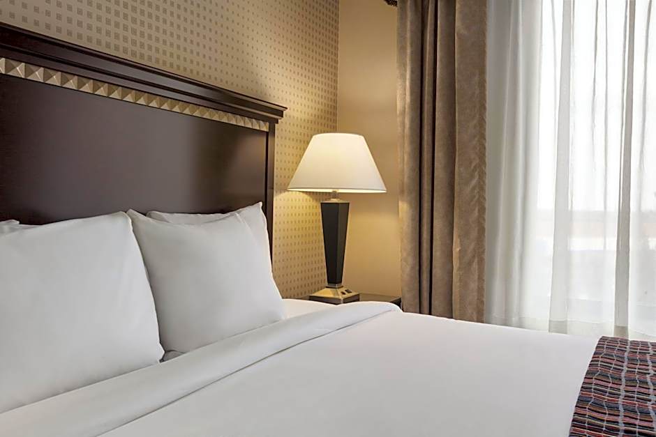 University Hotel Davis Area by IHG