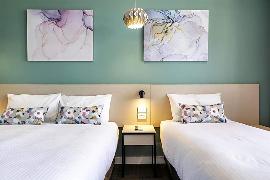 Nightcap at Watermark Glenelg