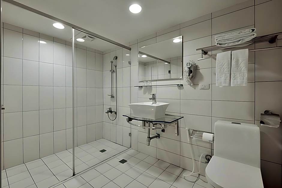 Taichung Saint Hotel