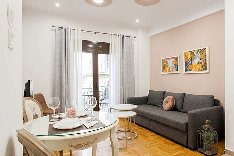 Nicholas Point Apartments and Rooms