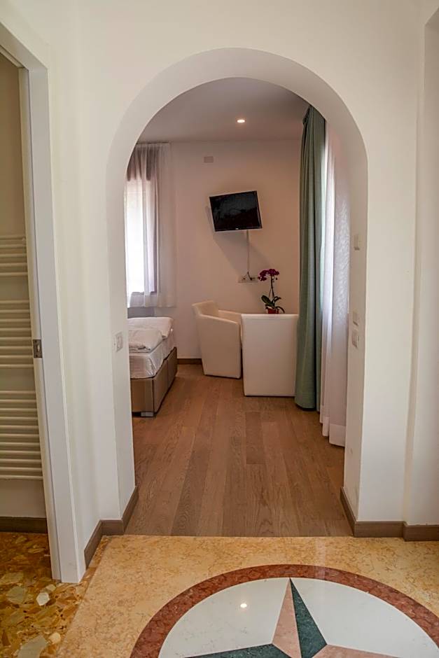 Foto 1 von 8 von Deluxe 1 Double Bed or 2 Beds, Garden View
