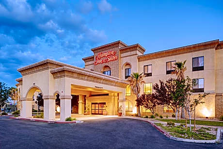 Hampton Inn By Hilton And Suites Lancaster