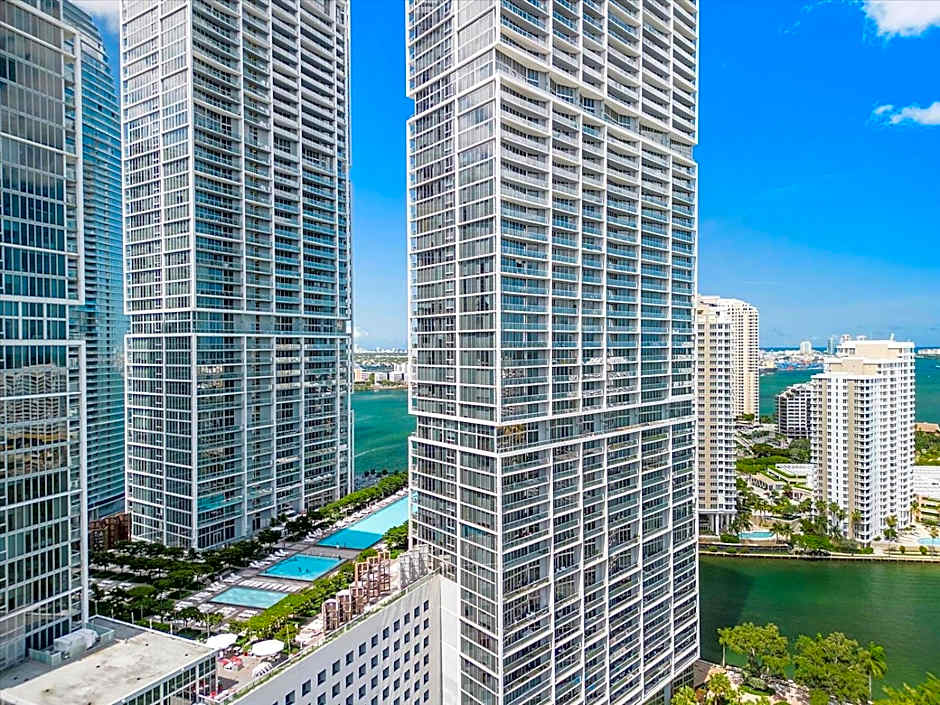Limited time Deal 1BR 1BATH Located at ICON Brickell
