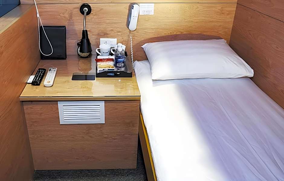 VATC Sleep Pod - Terminal 2