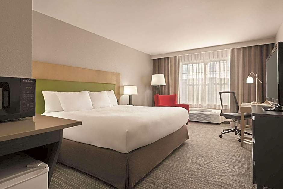 Country Inn & Suites by Radisson, Dubuque, IA