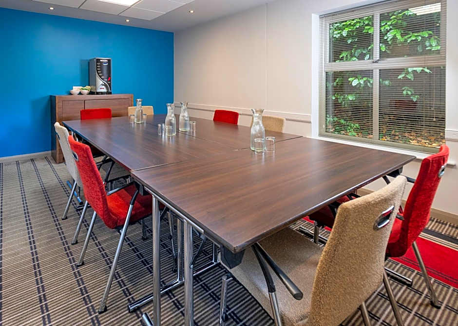 Holiday Inn Express Taunton East By IHG