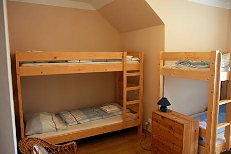 6-Bed Mixed Dormitory Room