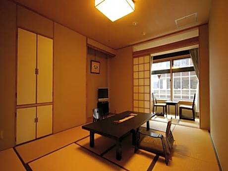 Japanese-Style Triple Room