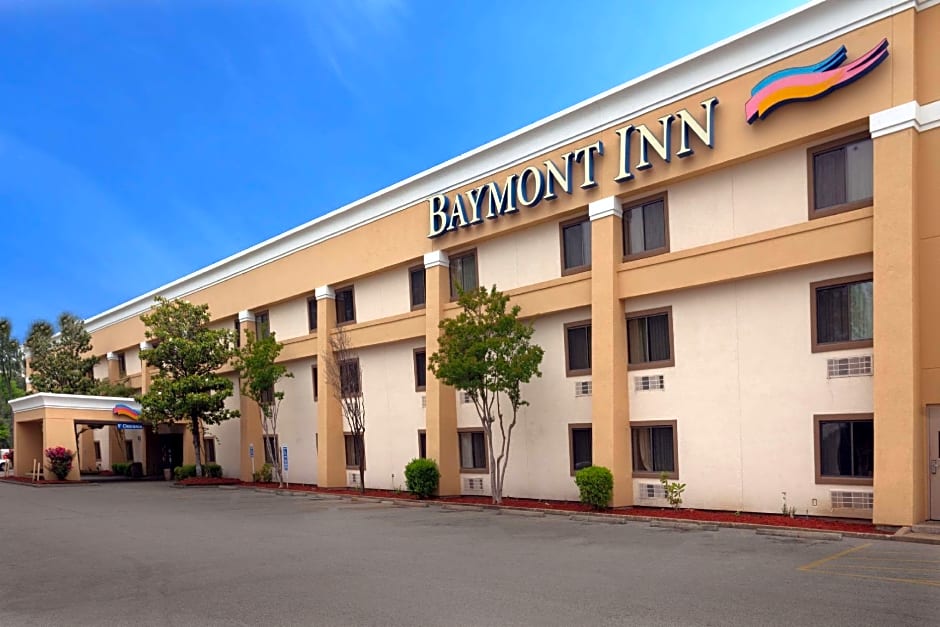 Baymont I S Memphis East