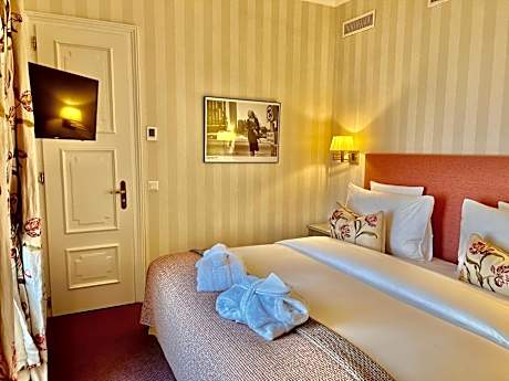 King Suite with Balcony