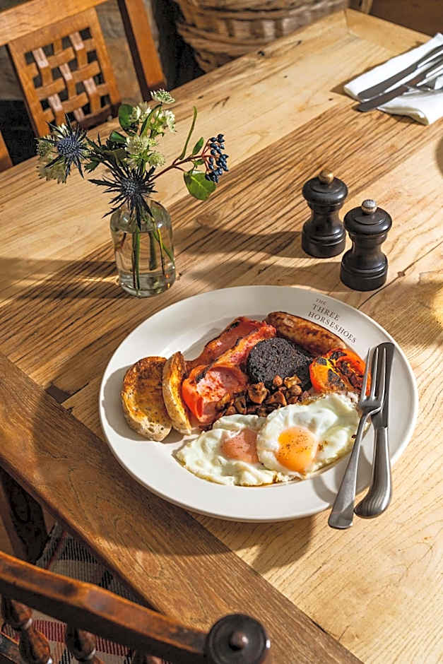 The Three Horseshoes