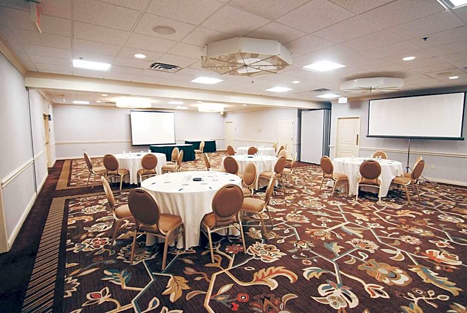 Wyndham Providence Airport