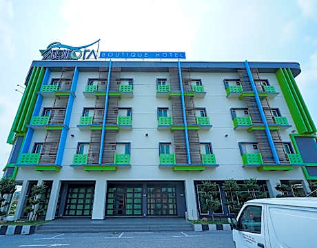 OYO Capital O 89350 Aurora Boutique Hotel