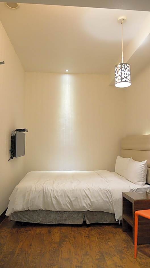 Photo 1 of 8 of Small Double Room