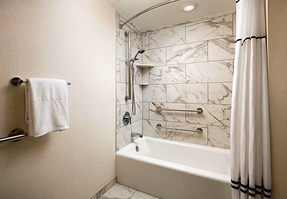 Embassy Suites Hotel Atlanta-Buckhead