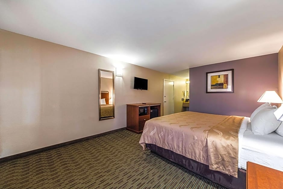 Quality Inn University Near Downtown